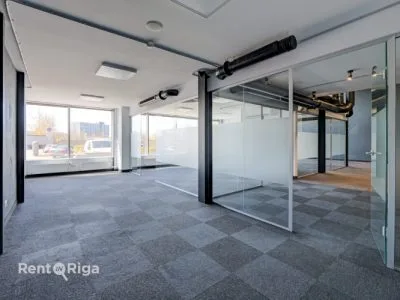 Izīrē biroju, Uriekstes iela 2A, Rīga, Labais krasts, Sarkandaugava / 3 576 € 1
