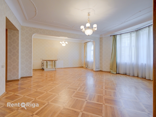 Baznīcas iela 27/29 2