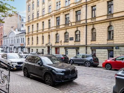 Pārdod biroju, Blaumaņa iela 8, Rīga, Labais krasts, Centrs / 340 000 € 1