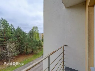 Pārdod dzīvokli, Priedes iela 12, Ropažu novads / 39 900 € 10
