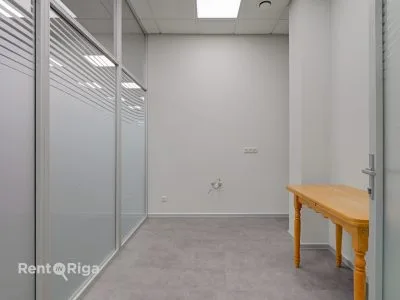 Izīrē biroju, Ulbrokas iela 19, Rīga, Labais krasts, Pļavnieki / 2 295 € 3