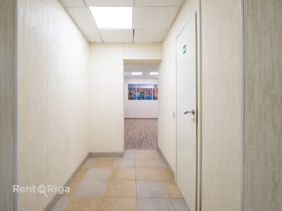 Pārdod biroju, Čiekurkalna 4. šķērslīnija iela 9, Rīga, Labais krasts, Čiekurkalns / 120 000 € 5