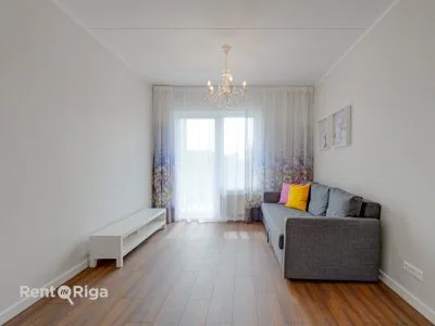 Izīrē dzīvokli, Ropažu iela 16, Rīga, Labais krasts, Teika / 670 € 2