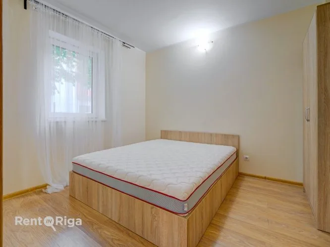 Firsa Sadovņikova iela 31 4