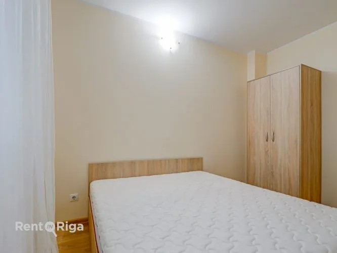 Firsa Sadovņikova iela 31 6