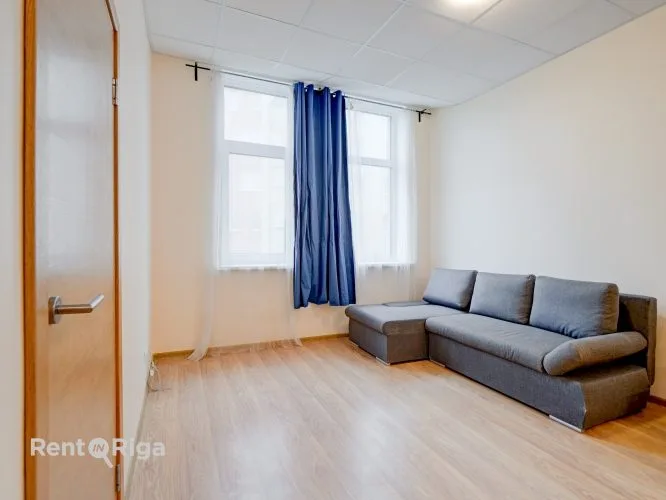Firsa Sadovņikova iela 31 1