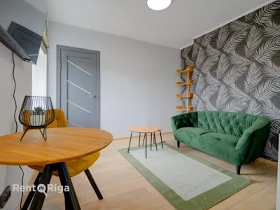 Izīrē dzīvokli, Lāčplēša iela 118, Rīga, Labais krasts, Centrs / 420 € 1