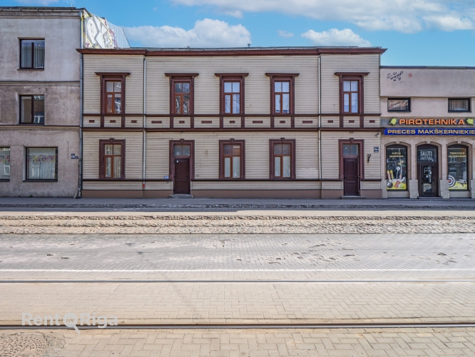 Krišjāņa Barona iela 130 8