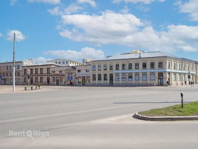 Krišjāņa Barona iela 130 3