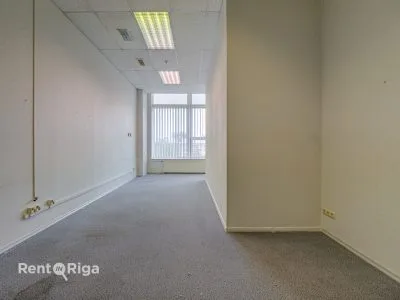 Izīrē biroju, Latgales iela 240, Rīga, Labais krasts, Ķengarags / 350 € 1
