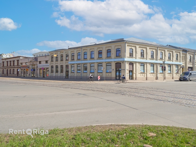Krišjāņa Barona iela 130 1