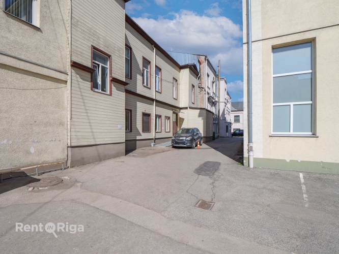 Krišjāņa Barona iela 130 10