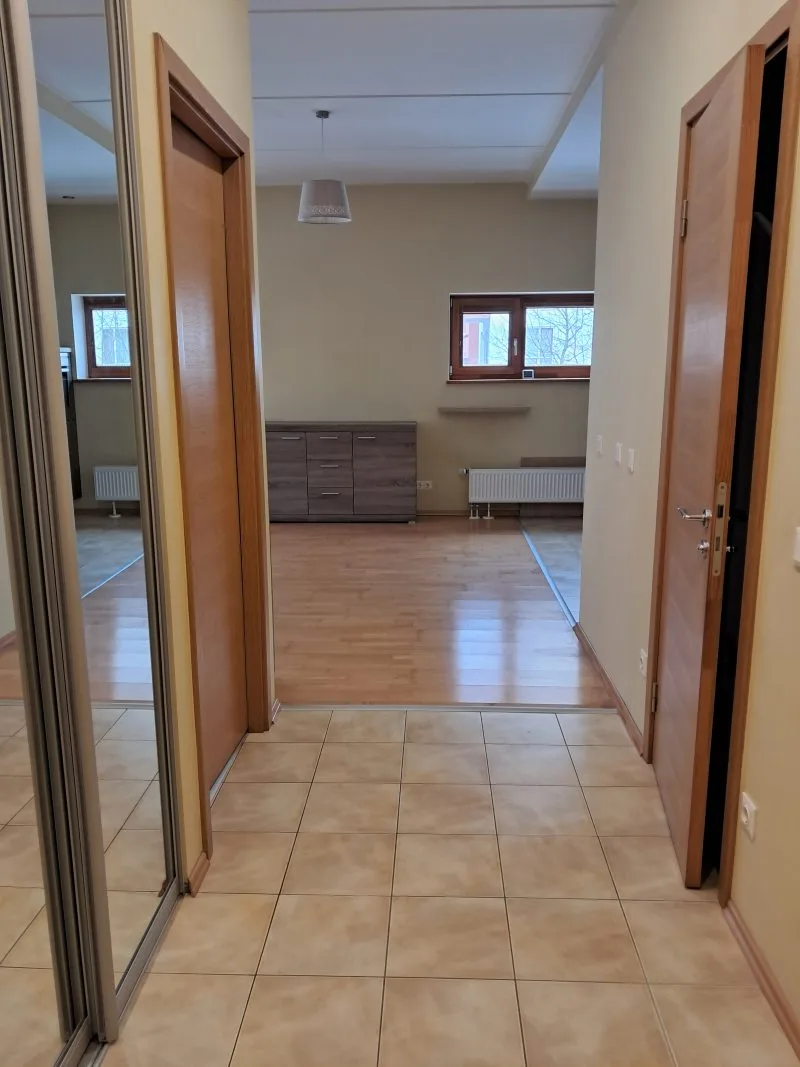 Komētas iela 10 4