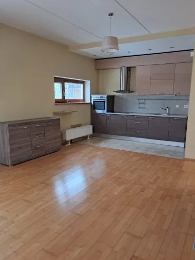Pārdod dzīvokli, Komētas iela 10, Rīga, Ziepniekkalns / 129900 € 1
