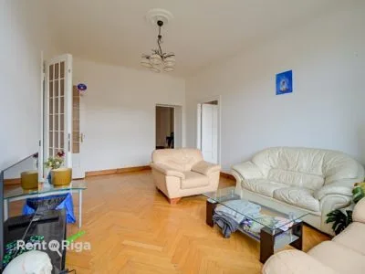 Izīrē dzīvokli, Tērbatas iela 55, Rīga, Labais krasts, Centrs / 750 € 4