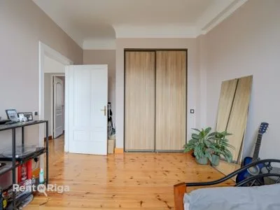 Izīrē dzīvokli, Tērbatas iela 55, Rīga, Labais krasts, Centrs / 750 € 5