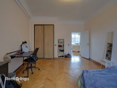 Izīrē dzīvokli, Tērbatas iela 55, Rīga, Labais krasts, Centrs / 750 € 6