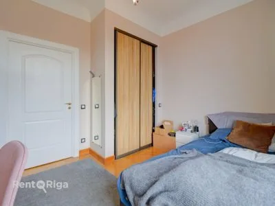 Izīrē dzīvokli, Tērbatas iela 55, Rīga, Labais krasts, Centrs / 750 € 7