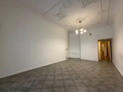 Izīrē tirdzniecības telpas, Lāčplēša iela 23, Rīga, Labais krasts, Centrs / 690 € 7