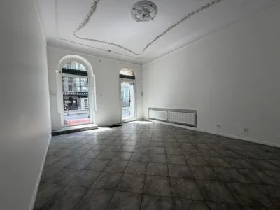 Izīrē tirdzniecības telpas, Lāčplēša iela 23, Rīga, Labais krasts, Centrs / 690 € 4