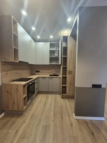 Izīrē dzīvokli, Ropažu iela 25, Rīga, Labais krasts, Teika / 550 € 1