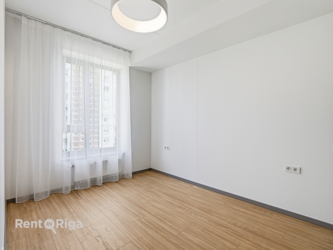 Sergeja Eizenšteina iela 47a 8
