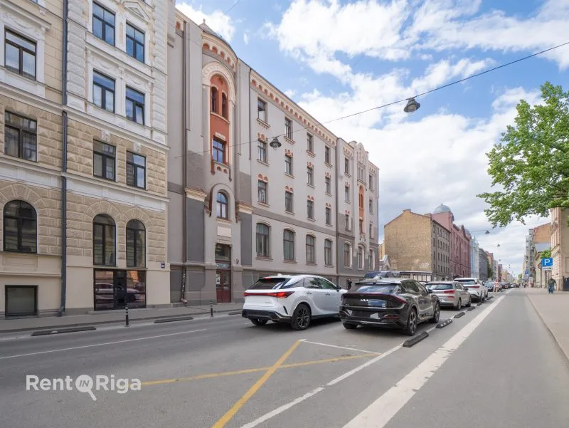 Lāčplēša iela 60 39