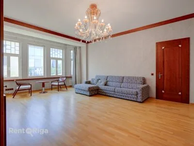 Izīrē dzīvokli, Stabu iela 19, Rīga, Labais krasts, Centrs / 1 100 € 2
