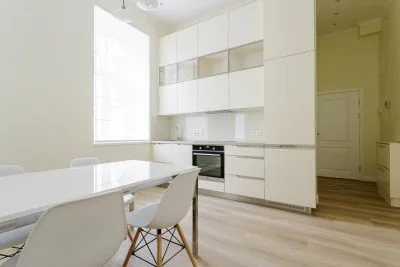 Izīrē dzīvokli, Avotu iela 4, Rīga, Labais krasts, Centrs / 550 € 2