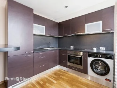 Izīrē dzīvokli, Cēsu iela 23, Rīga, Labais krasts, Centrs / 1 000 € 4