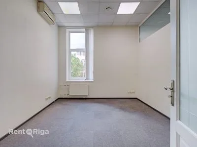 Izīrē biroju, Merķeļa iela 21, Rīga, Labais krasts, Centrs / 1 799 € 4