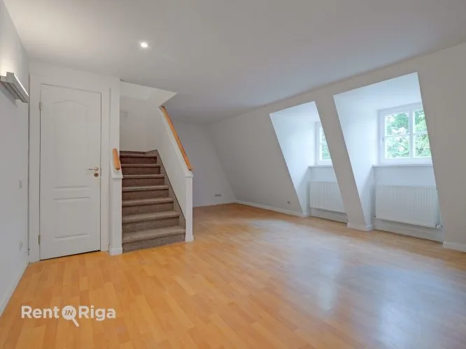 Torņa iela 4 11