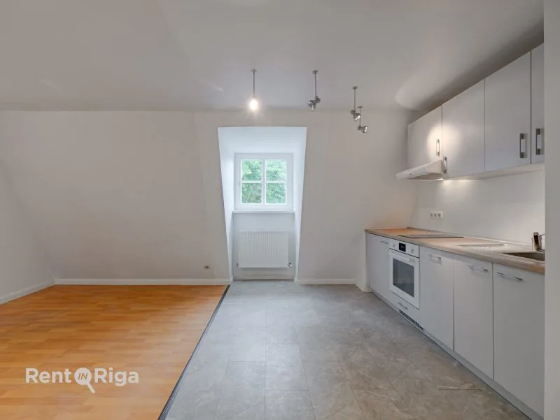 Torņa iela 4 3