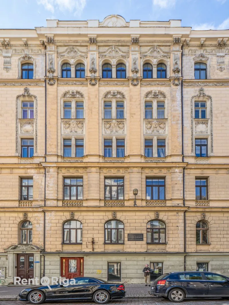 Blaumaņa iela 8 1