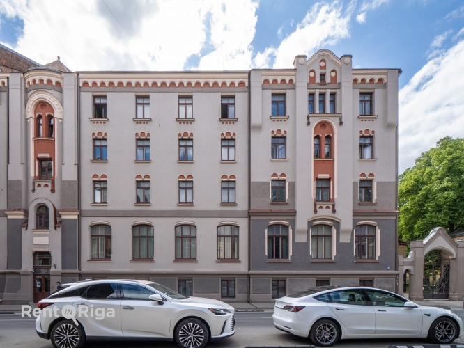 Lāčplēša iela 60 38