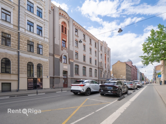 Lāčplēša iela 60 39