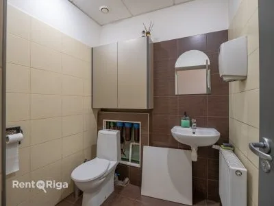 Izīrē noliktavu, Buļļu iela 45, Rīga, Kreisais krasts, Iļģuciems / 8 407 € 6