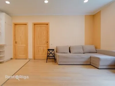 Izīrē dzīvokli, Stabu iela 87A, Rīga, Labais krasts, Centrs / 650 € 7