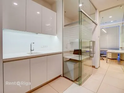 Izīrē tirdzniecības telpas, Mazā Smilšu iela 15, Rīga, Labais krasts, Vecrīga / 1 500 € 7