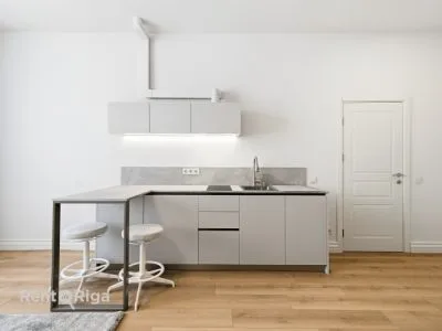 Izīrē dzīvokli, Lāčplēša iela 36, Rīga, Labais krasts, Centrs / 580 € 7