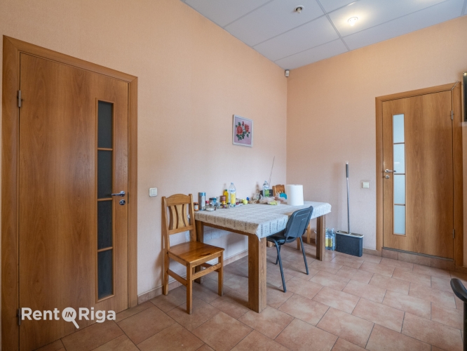 Pērnavas iela 20 17