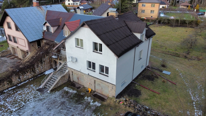 Lejasaustrumi iela 0 2