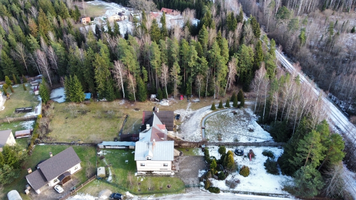 Lejasaustrumi iela 0 8