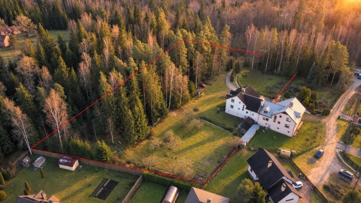 Lejasaustrumi iela 0 1