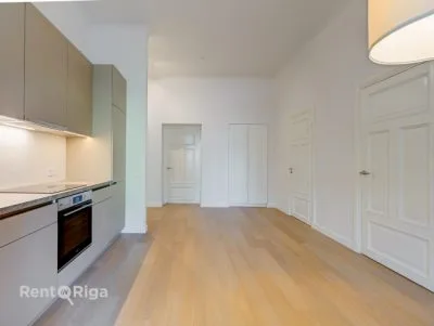 Izīrē dzīvokli, Kalpaka bulvāris 11, Rīga, Centrs / 1300 € 4
