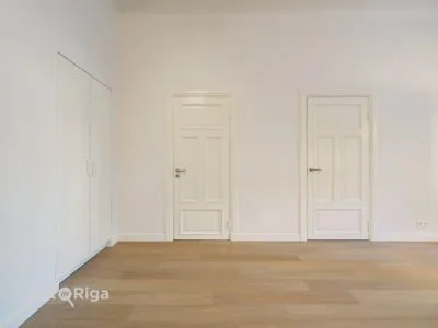 Izīrē dzīvokli, Kalpaka bulvāris 11, Rīga, Centrs / 1300 € 6