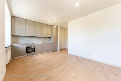Pārdod dzīvokli, Lielirbes iela 9a, Rīga, Āgenskalns / 119500 € 2