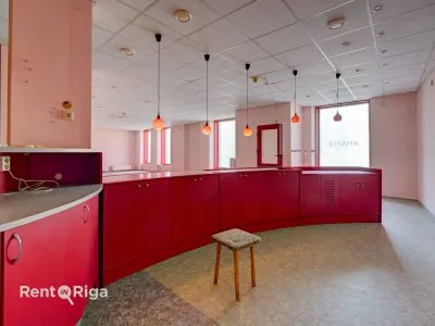 Izīrē tirdzniecības telpas, Aleksandra Čaka iela 72, Rīga, Labais krasts, Centrs / 3 873 € 7