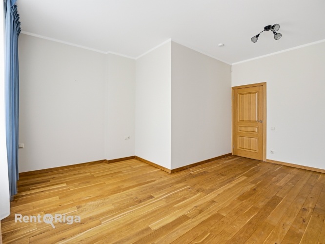 Ernesta Birznieka Upīša iela 18a 16