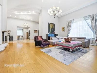 Izīrē māju, Taku iela 18, Rīga, Labais krasts, Berģi / 1 800 € 1
